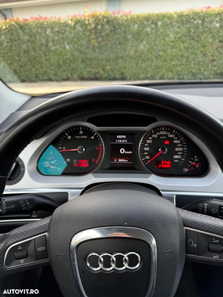 Audi A6 2.0 TDI DPF Avant - 14