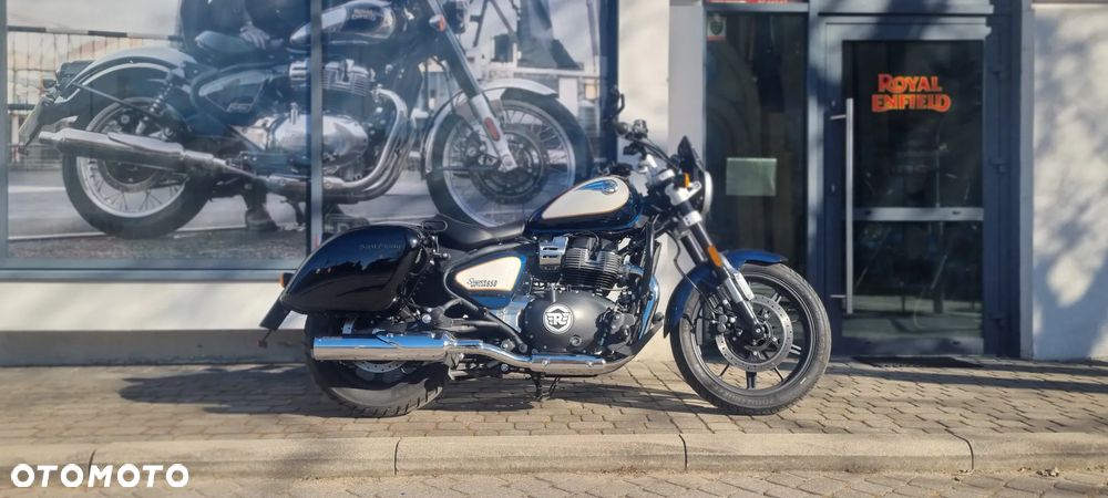 Royal Enfield Super Meteor - 16
