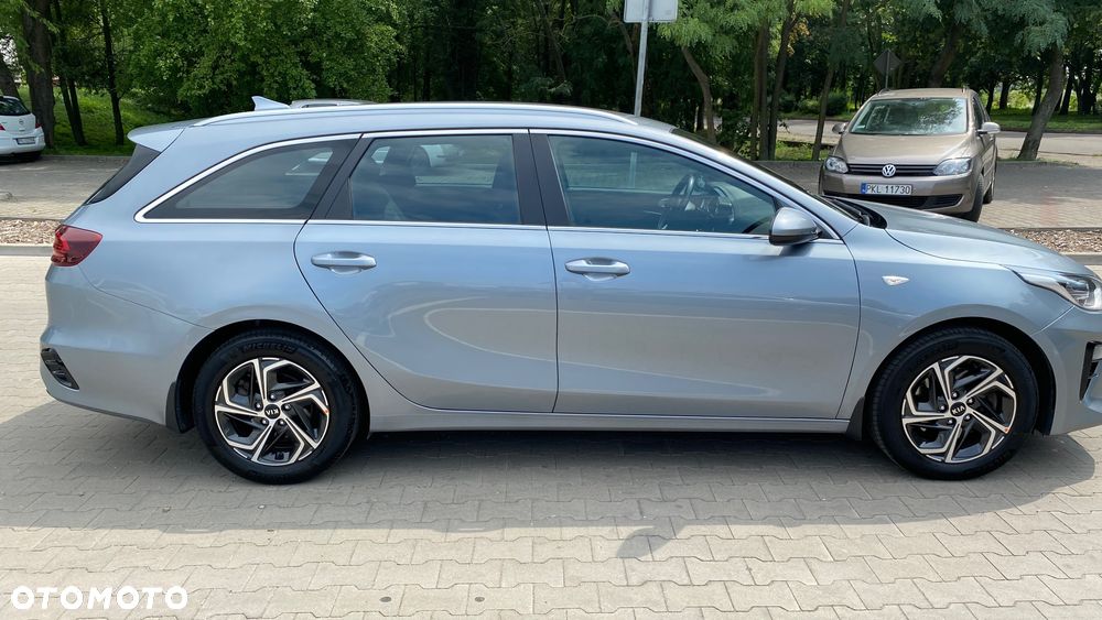 Kia Ceed 1.6 CRDi mHEV L - 9