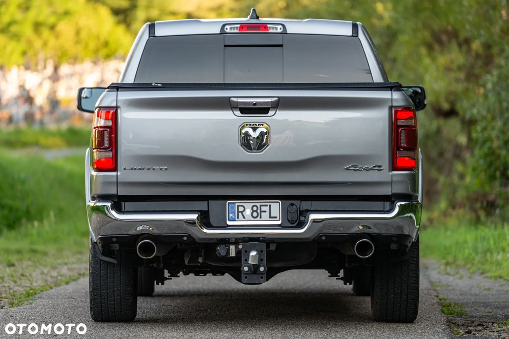 Dodge RAM 1500 5.7 4x4 - 17