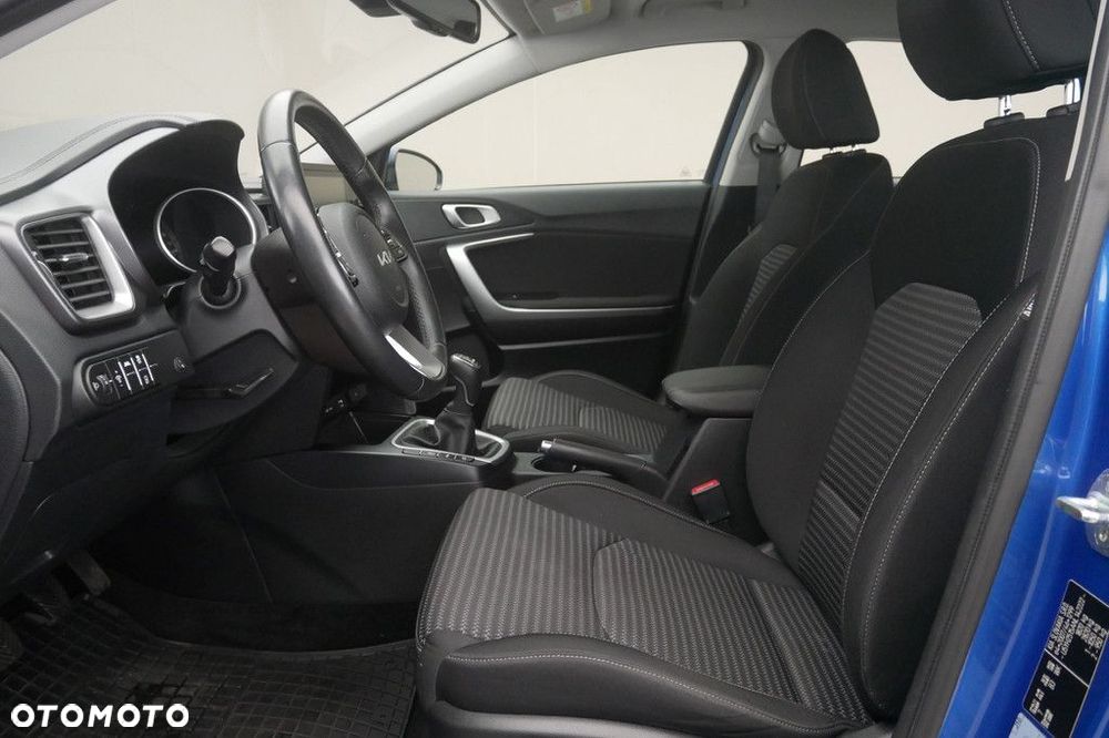 Kia Ceed 1.5 T-GDI M - 12