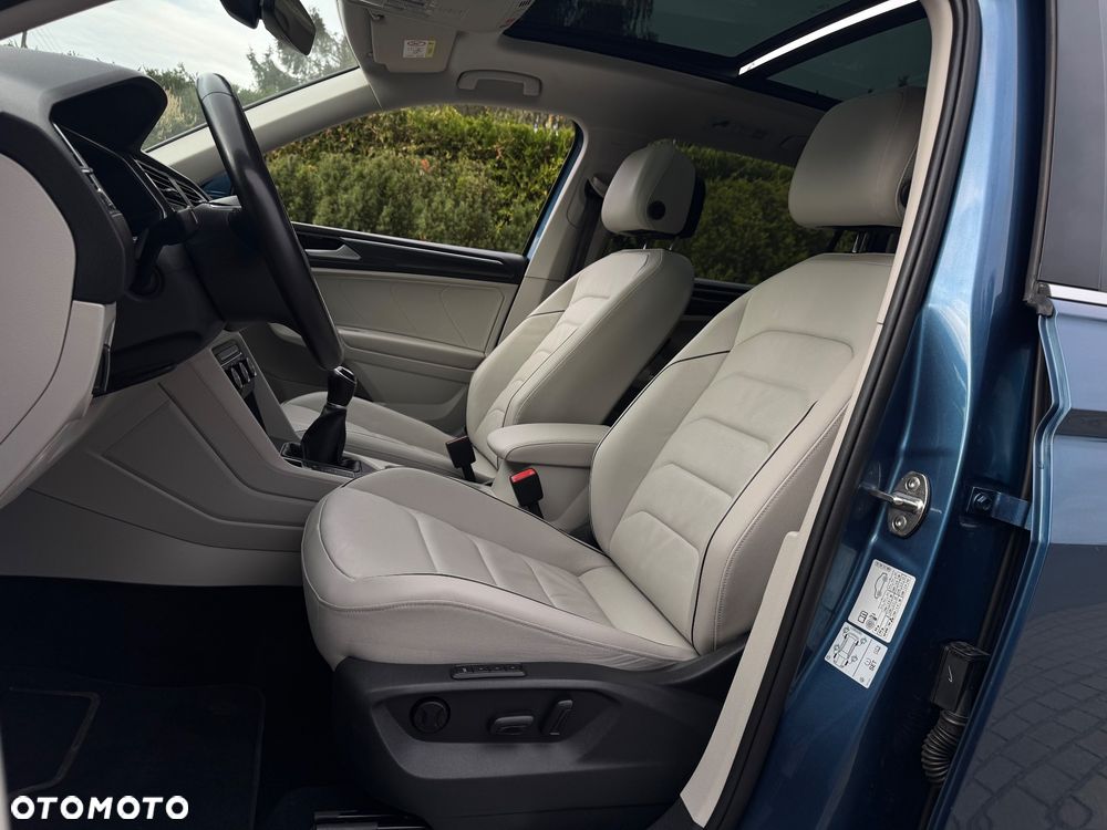 Volkswagen Tiguan Allspace 2.0 TDI SCR Comfortline - 22
