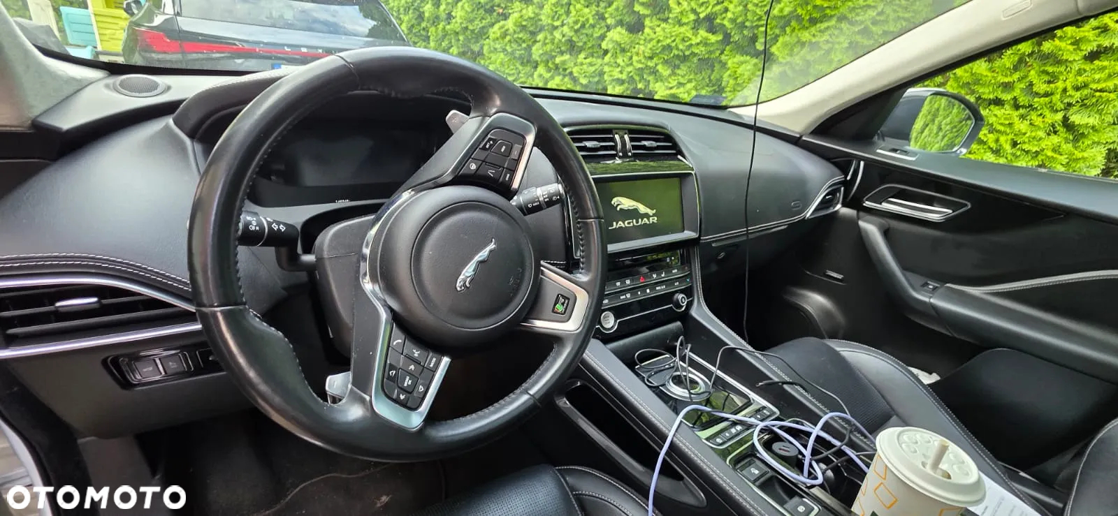 Jaguar F-Pace 2.0 i4D AWD R-Sport - 29