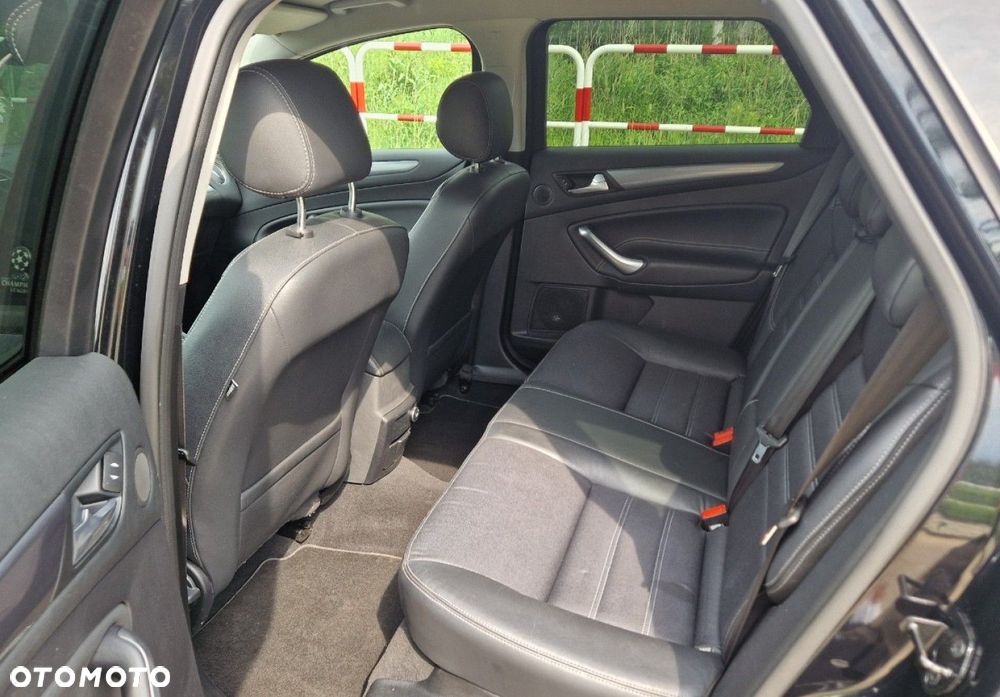 Ford Mondeo 2.0 TDCI Champions Edition - 25