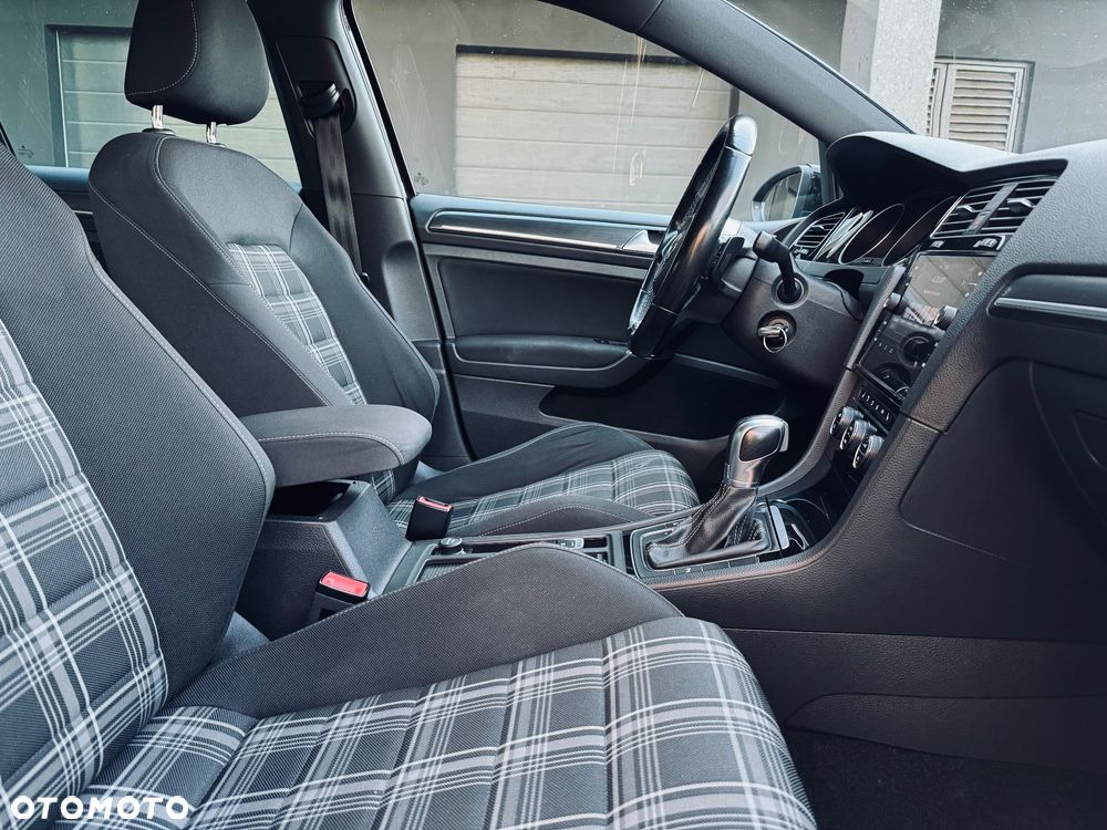 Volkswagen Golf GTD (BlueMotion Technology) - 15