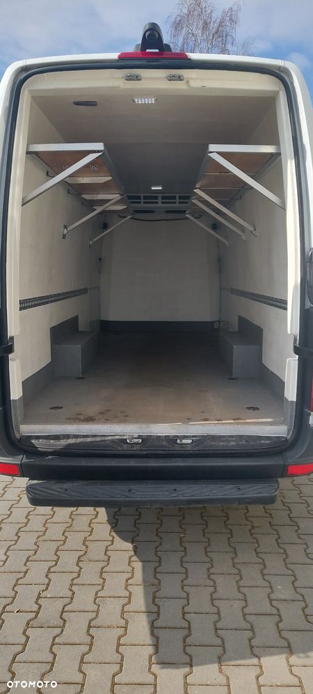 Mercedes-Benz Sprinter - 9