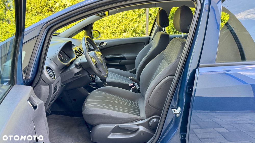 Opel Corsa - 28