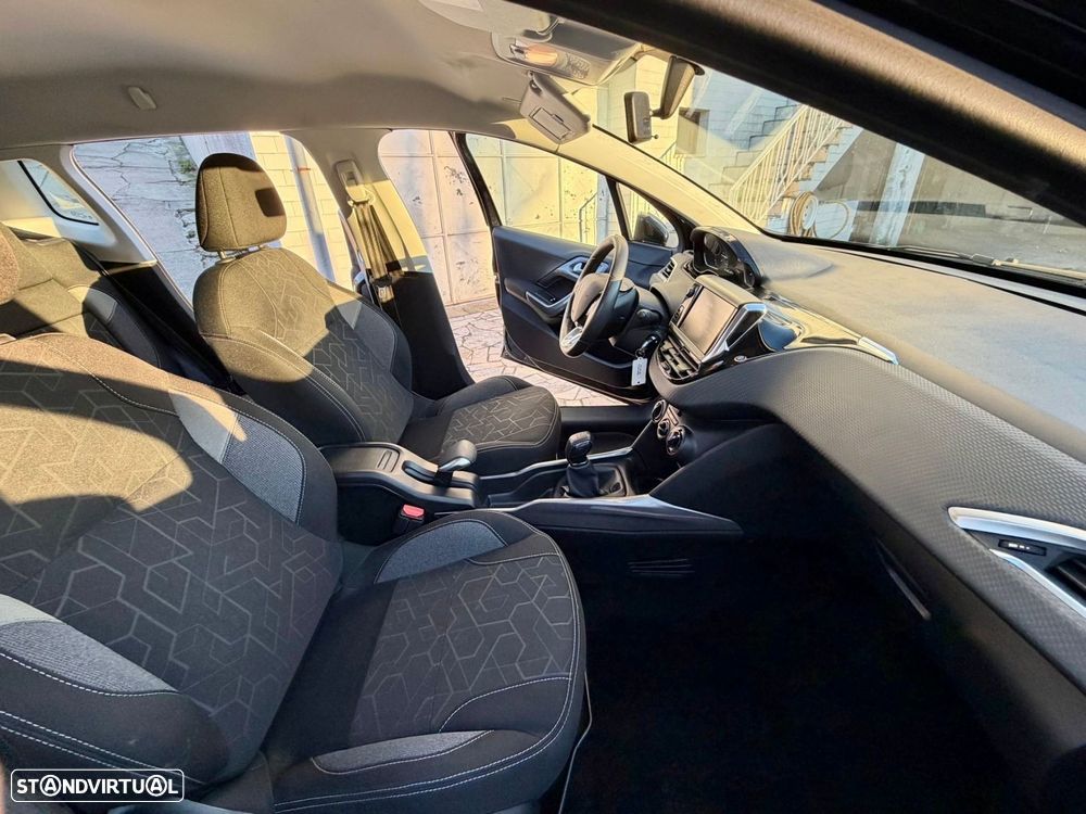 Peugeot 2008 1.2 PureTech Active - 24