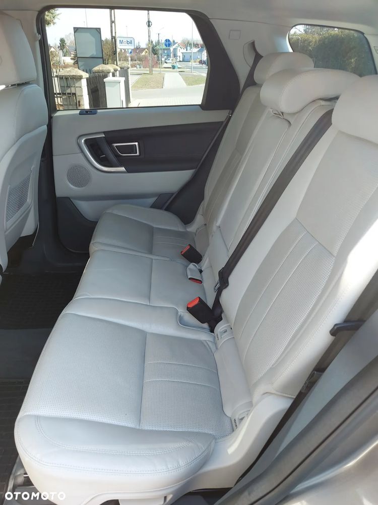 Land Rover Discovery Sport 2.0 Si4 HSE - 9