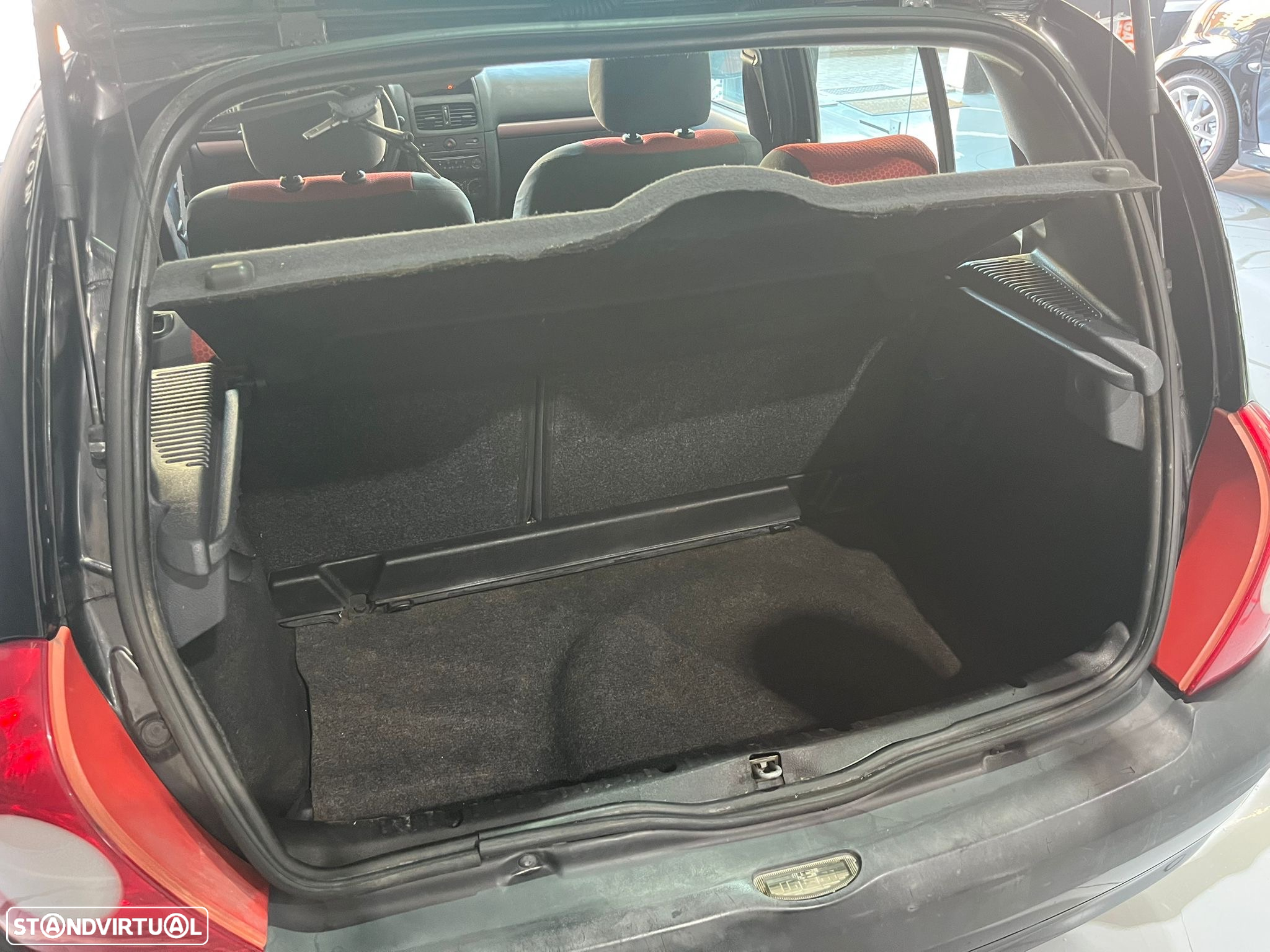 Renault Clio 1.2 16V Billabong QuickS - 23