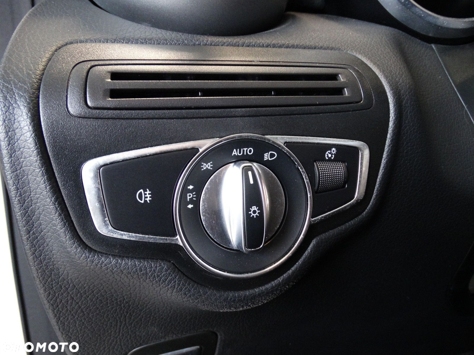 Mercedes-Benz GLC - 22