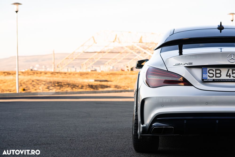 Mercedes-Benz CLA 45 AMG 4MATIC Aut. - 5