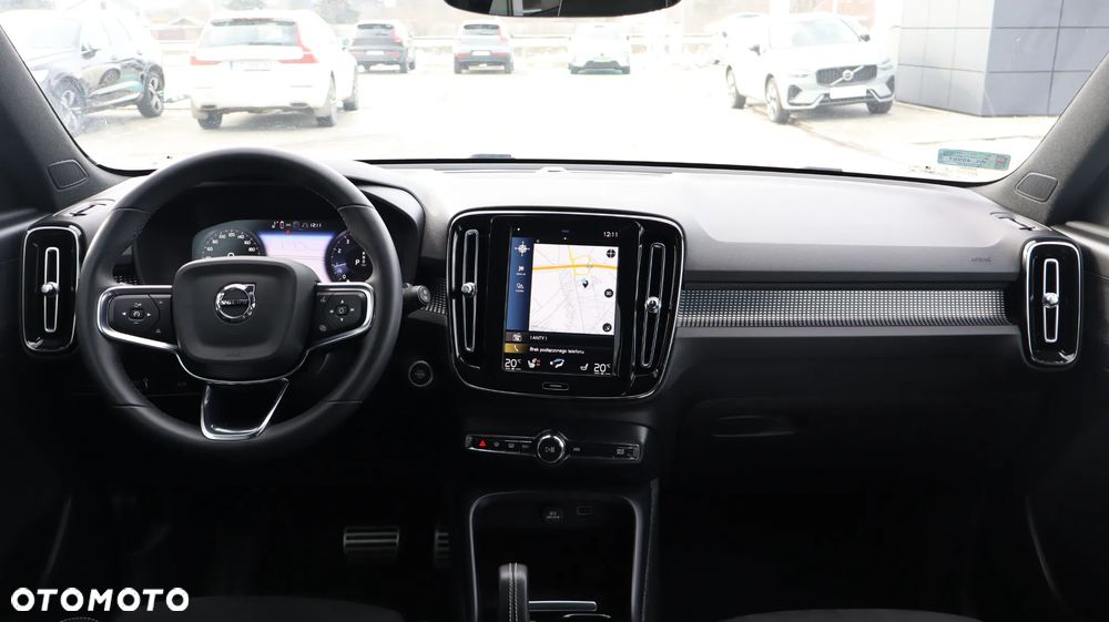 Volvo XC 40 T3 R-Design - 11