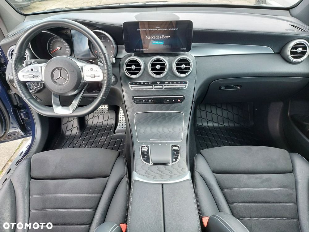 Mercedes-Benz GLC - 22