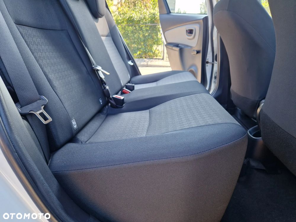 Toyota Yaris 1.5 Active - 16