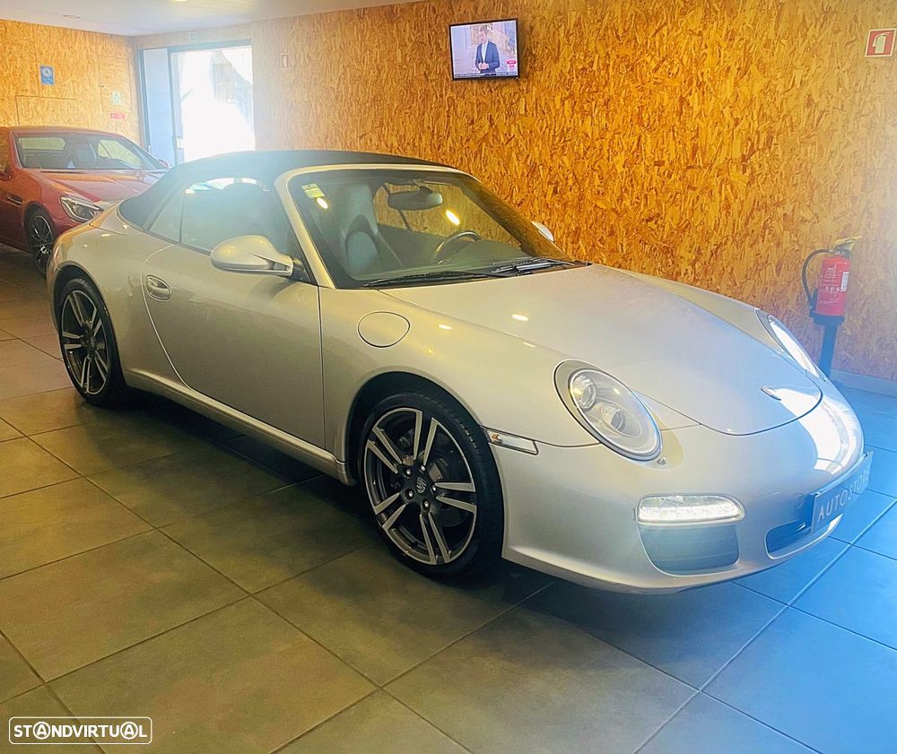 Porsche 911 Série F - 20
