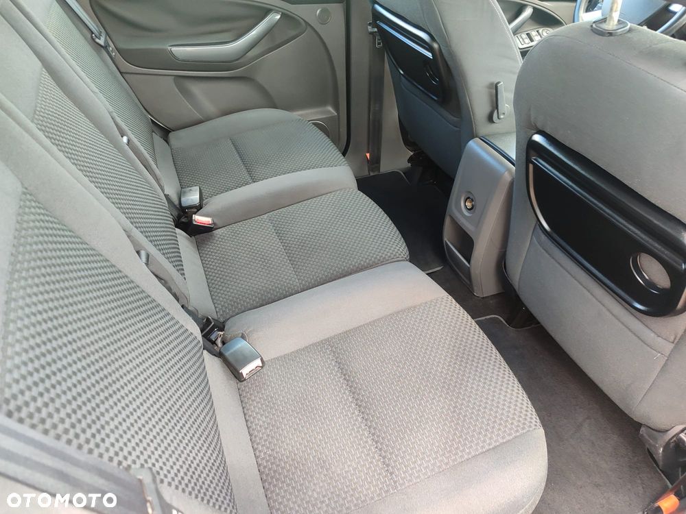 Ford C-MAX - 24