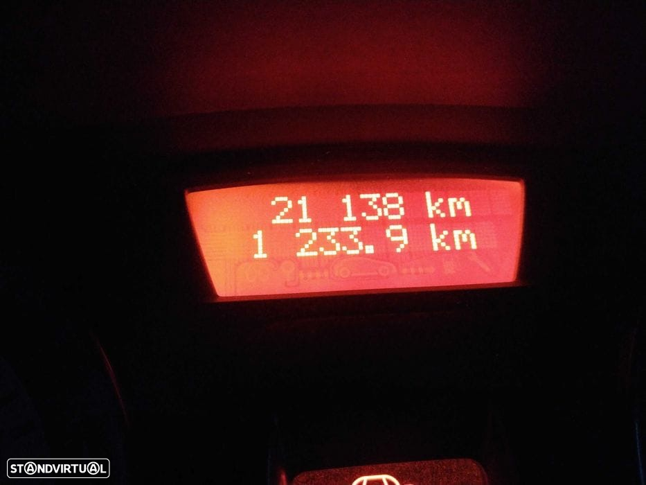 Renault Clio 2.0 16V RS - 8