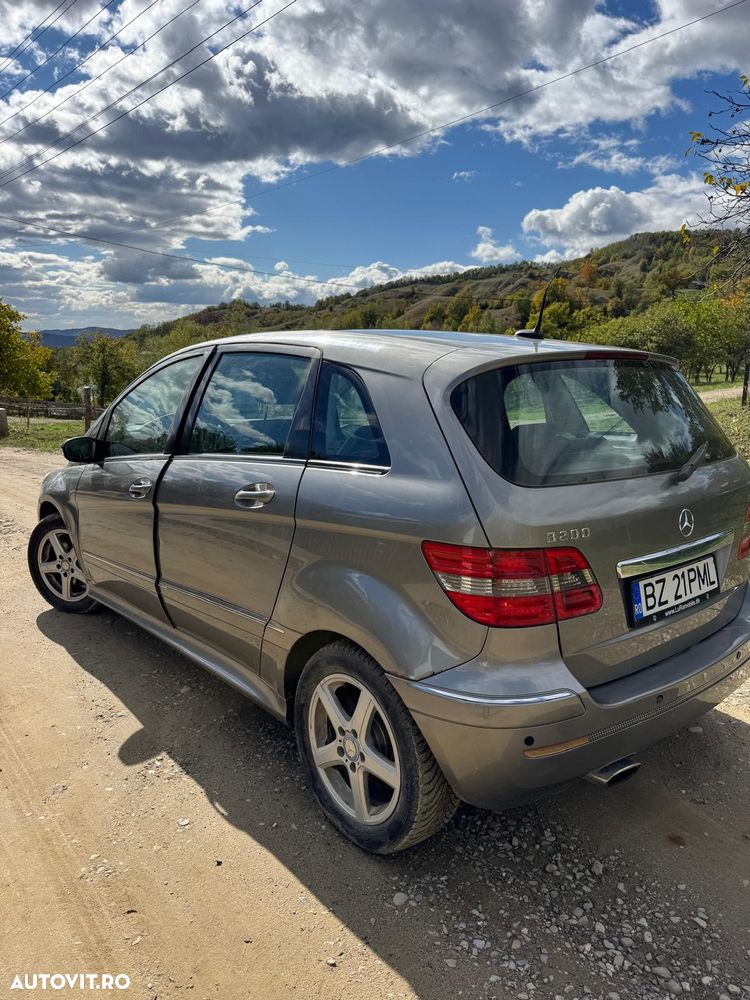 Mercedes-Benz B 200 - 5