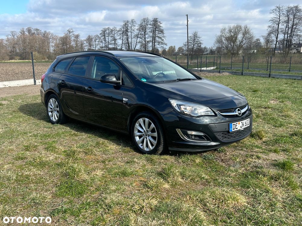 Opel Astra 1.4 Turbo 150 Jahre - 2