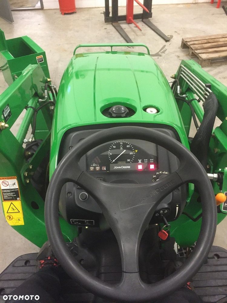 John Deere 3036E - 9
