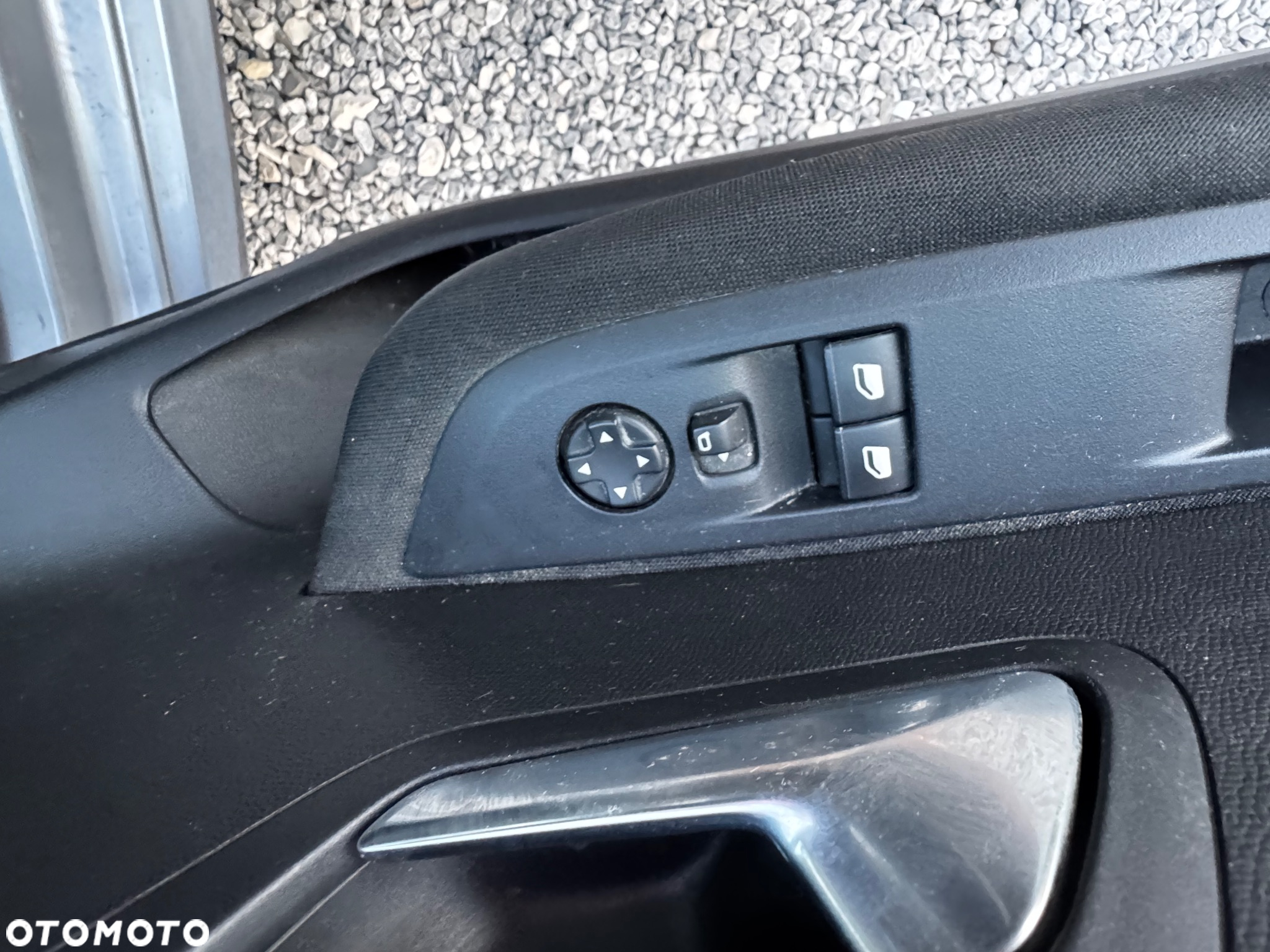 Peugeot 208 1.2 PureTech Active S&S - 17