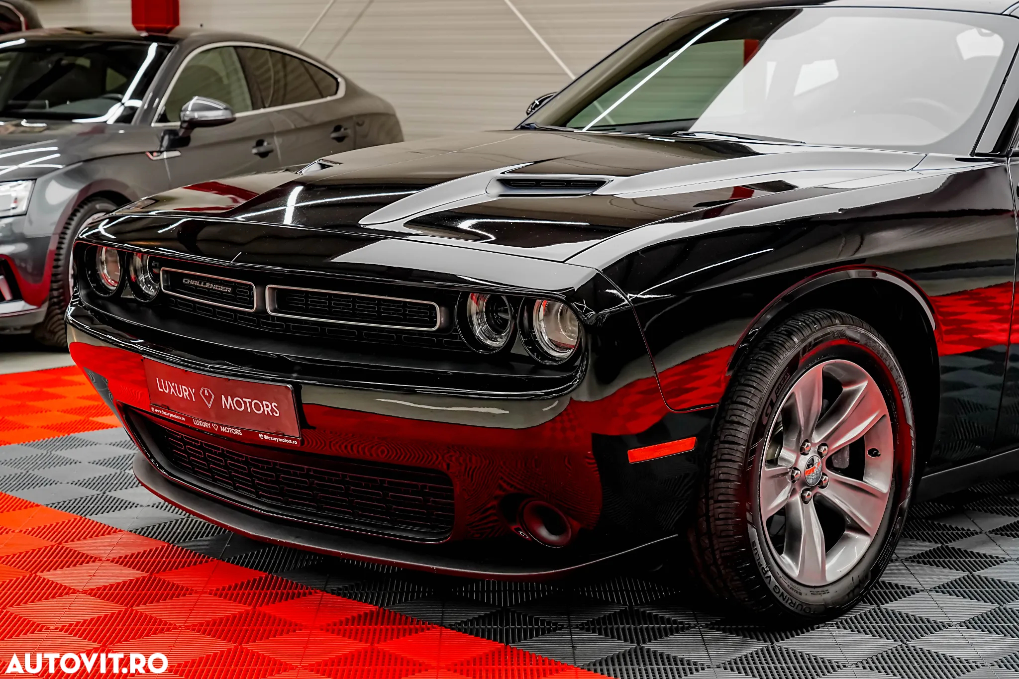 Dodge Challenger Automatik SXT Plus - 18