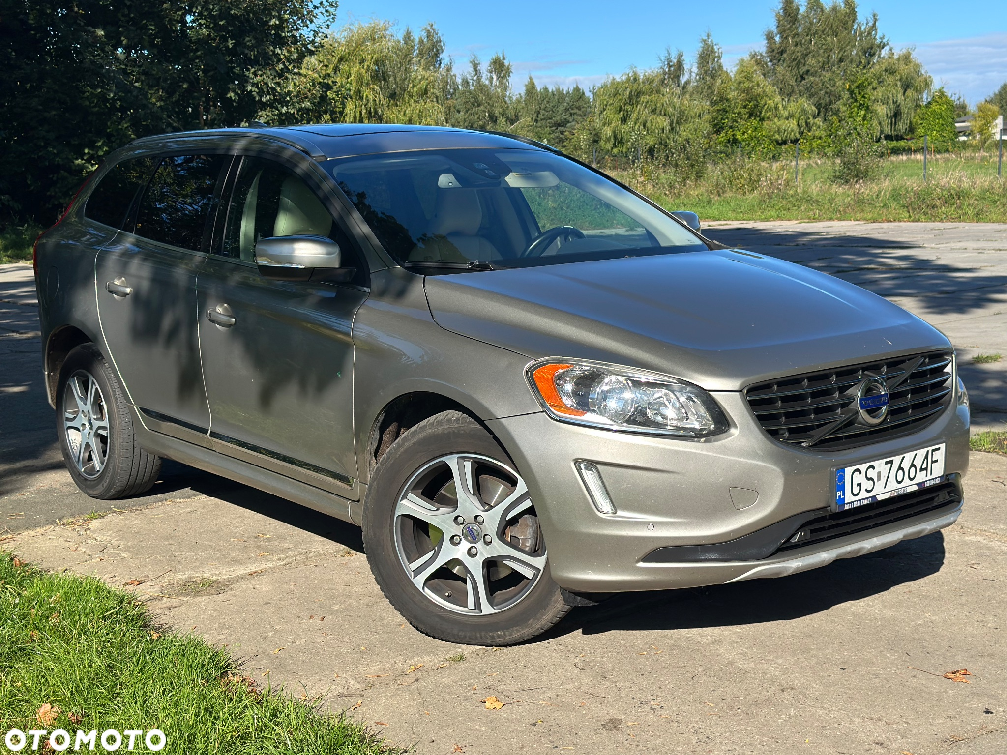 Volvo XC 60 T6 AWD Momentum - 2