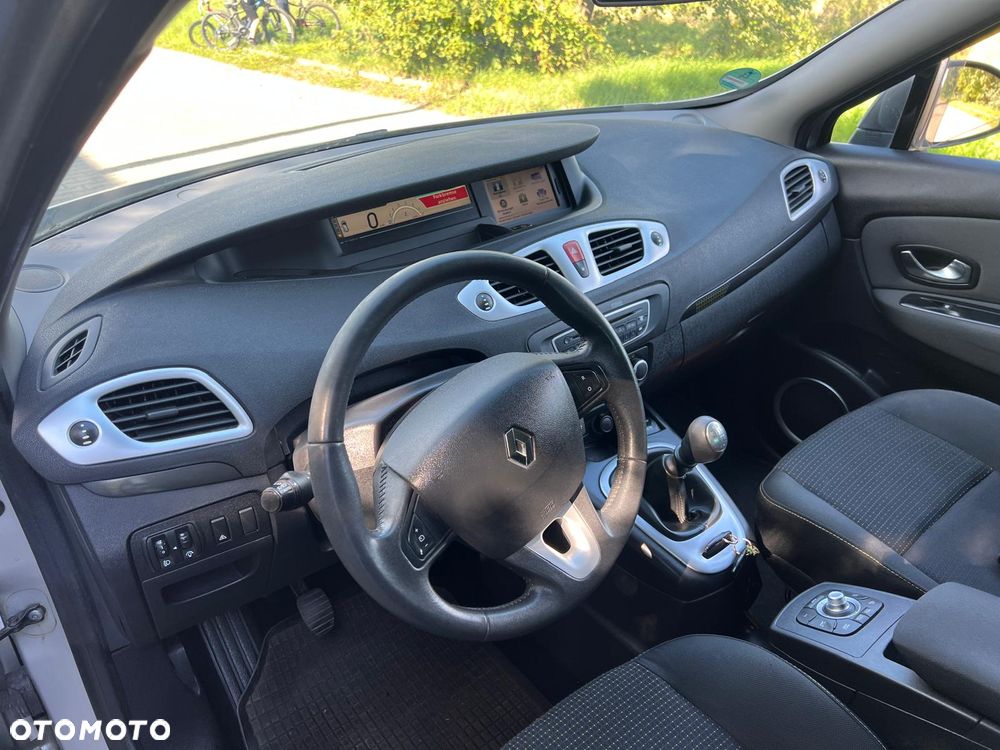 Renault Scenic - 6