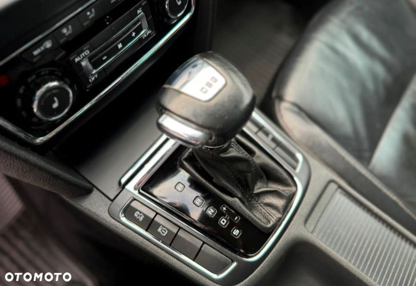 Skoda Superb 1.8 TSI DSG Elegance - 9