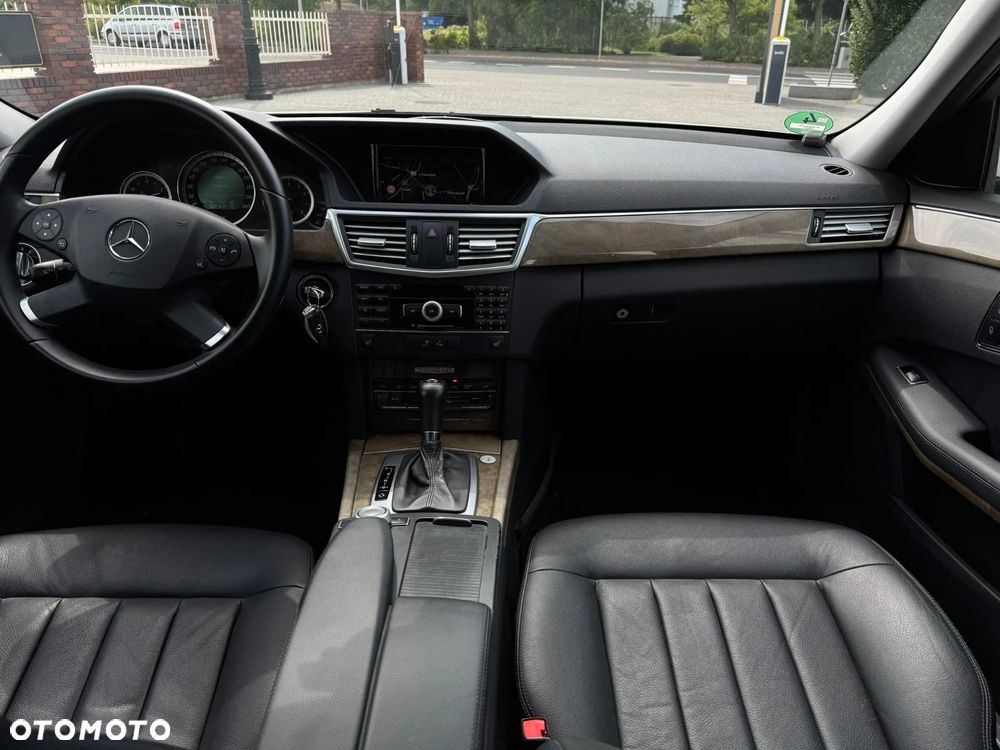 Mercedes-Benz Klasa E - 19
