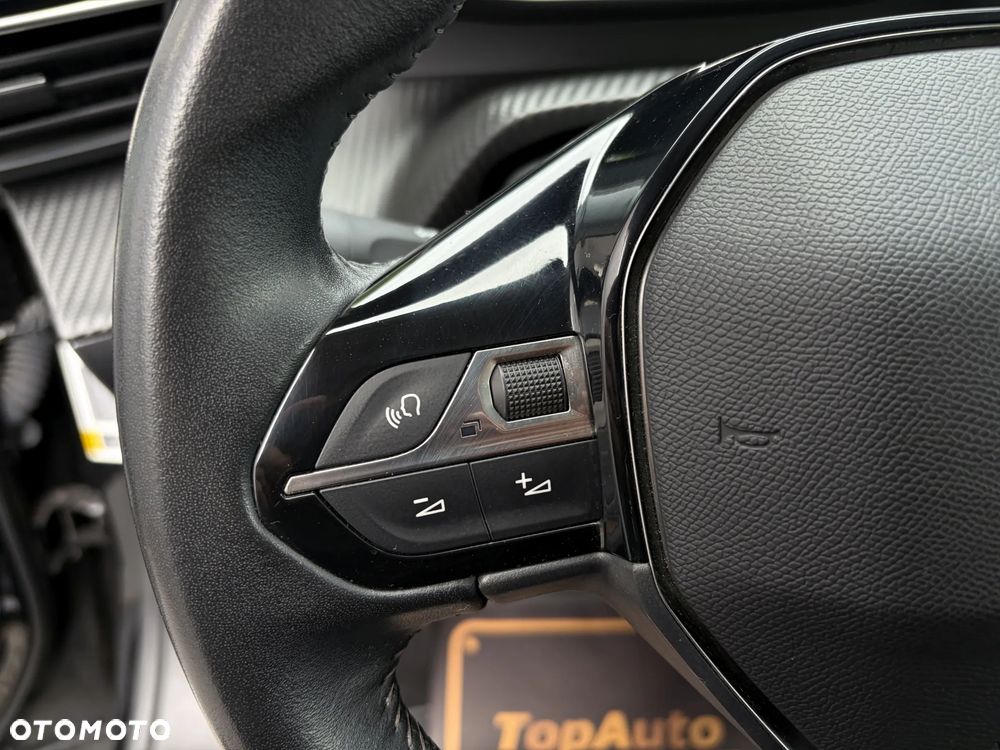 Peugeot 2008 1.2 PureTech Allure Pack S&S - 23