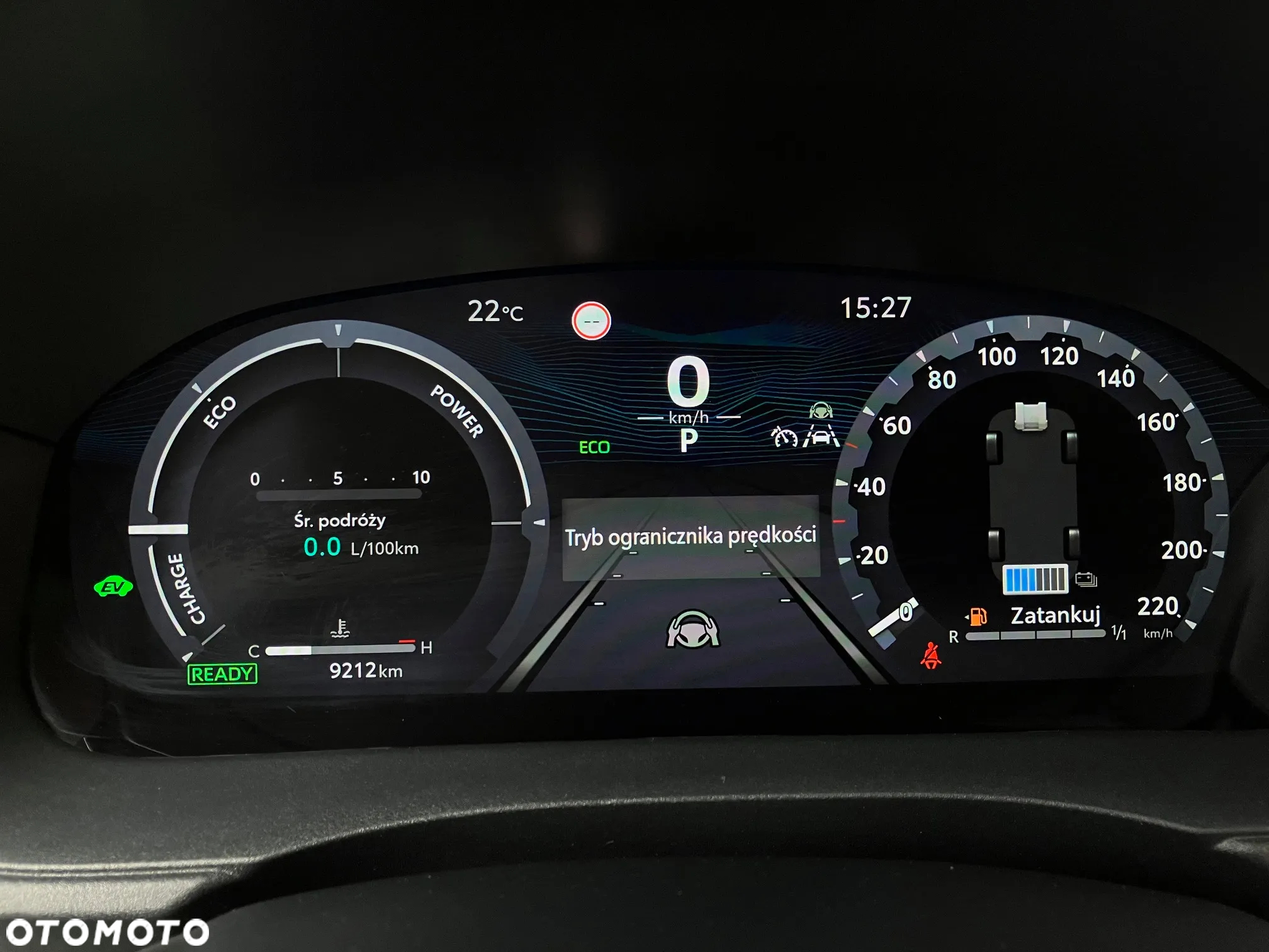 Toyota Yaris Hybrid 1.5 GR Sport - 24