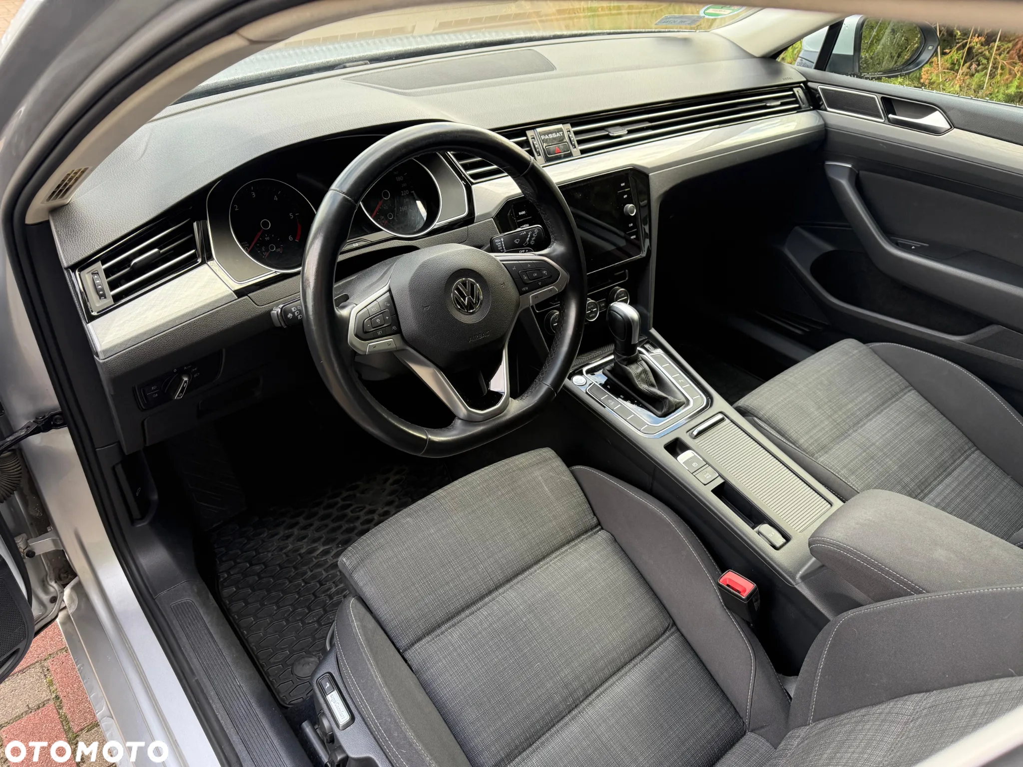 Volkswagen Passat 2.0 TDI EVO Business DSG - 5