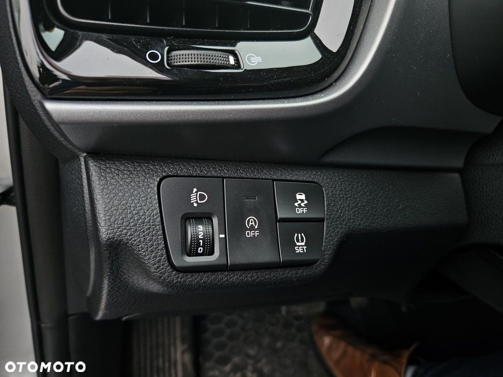 Kia Stonic 1.0 T-GDI L Business Line DCT - 31