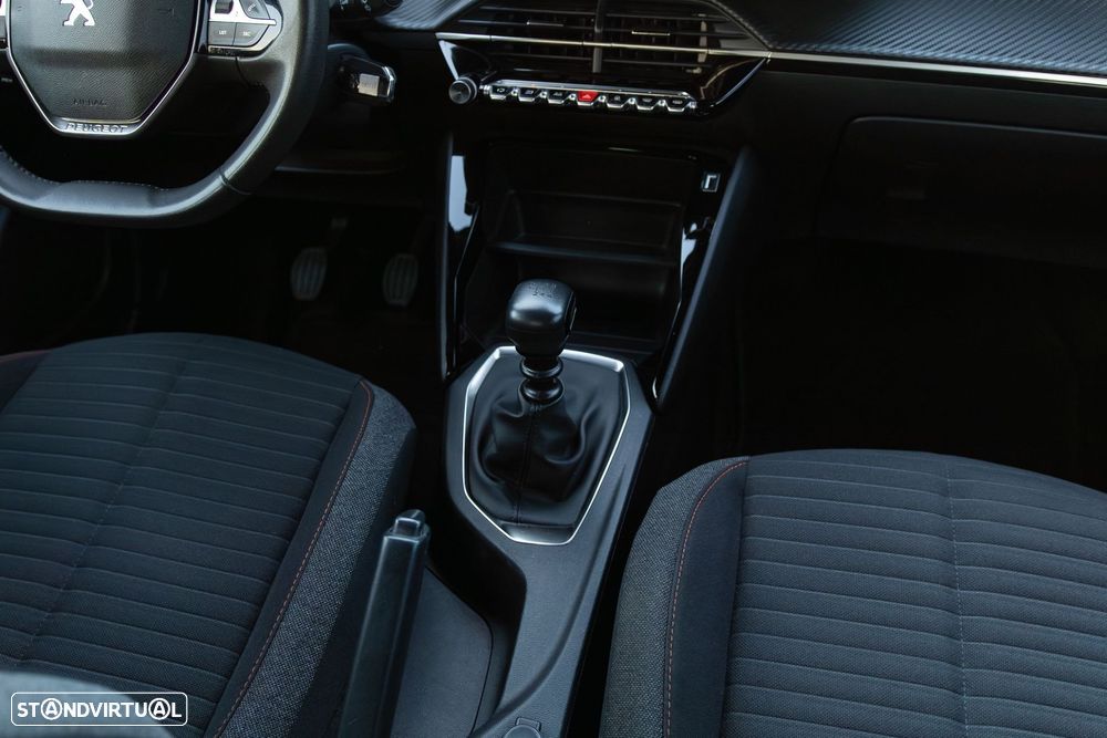 Peugeot 2008 1.2 PureTech Active Pack - 20