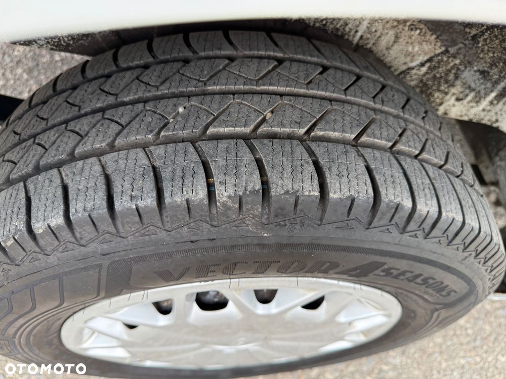 Ford Transit Custom - 16