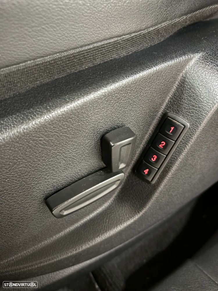 Ford Galaxy 2.0 TDCi Titanium Business - 18