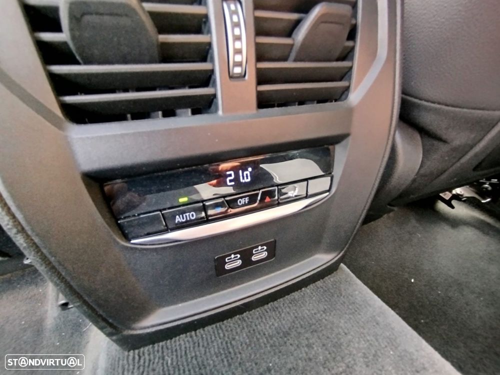 BMW 320 - 24