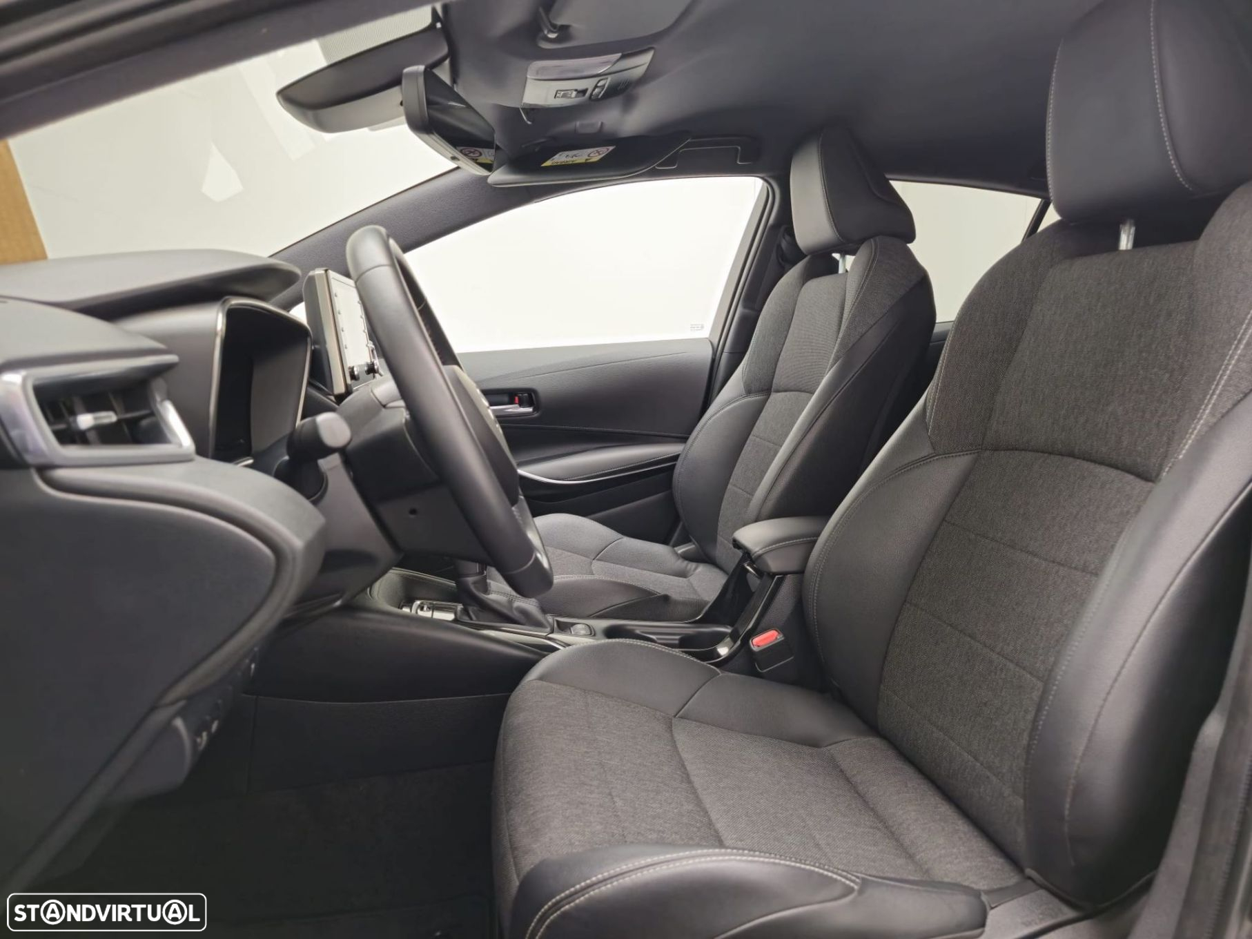 Toyota Corolla 1.8 Hybrid Comfort+P.Sport - 12