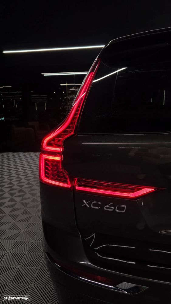 Volvo XC 60 2.0 T6 PHEV Inscription AWD - 12