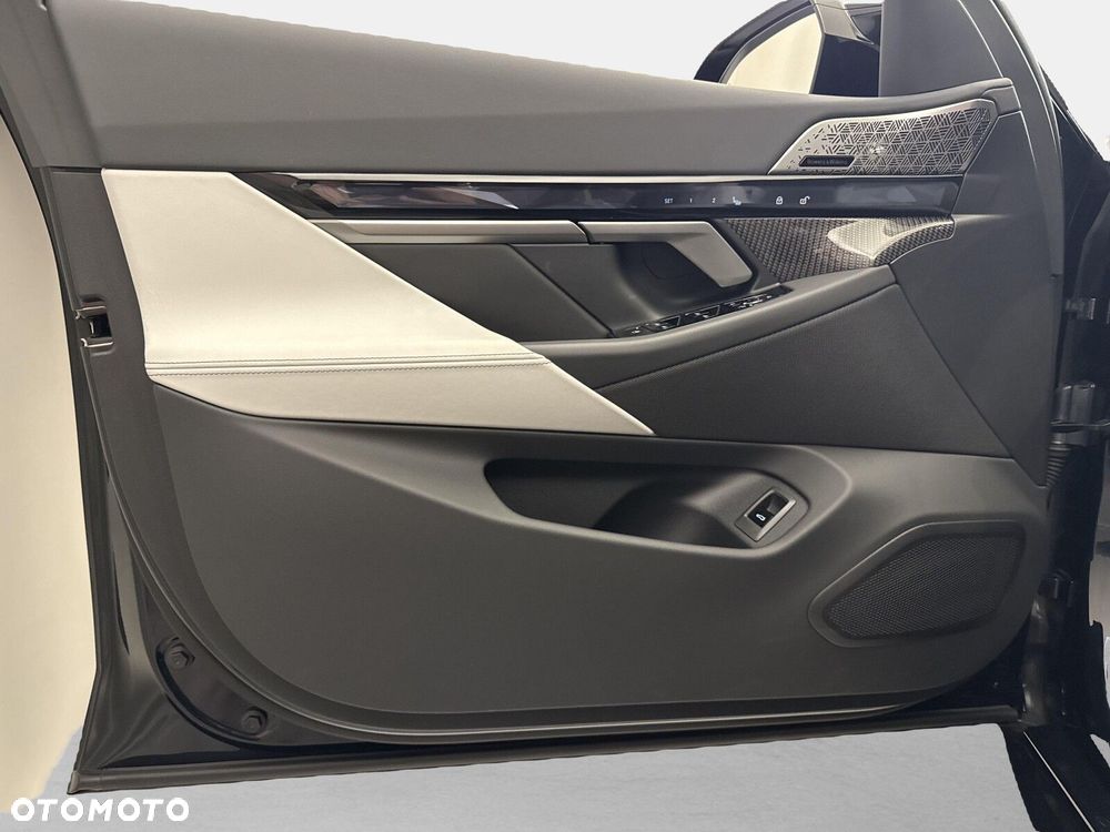 BMW M5 - 11