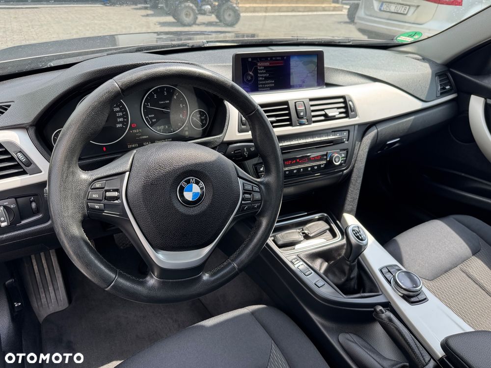 BMW Seria 3 318d Blue Performance Luxury Line - 17