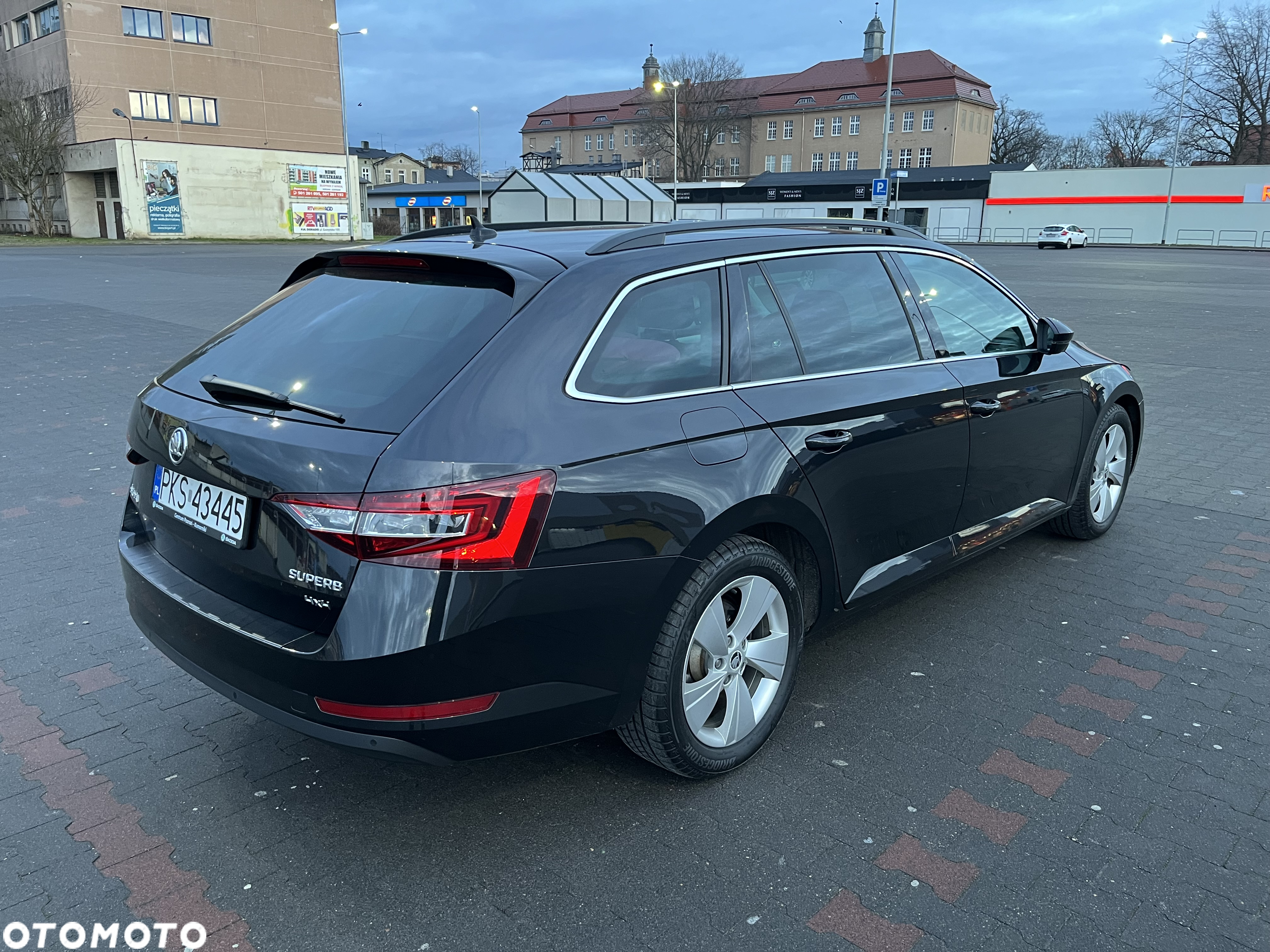 Skoda Superb 2.0 TDI 4x4 DSG Ambition - 5
