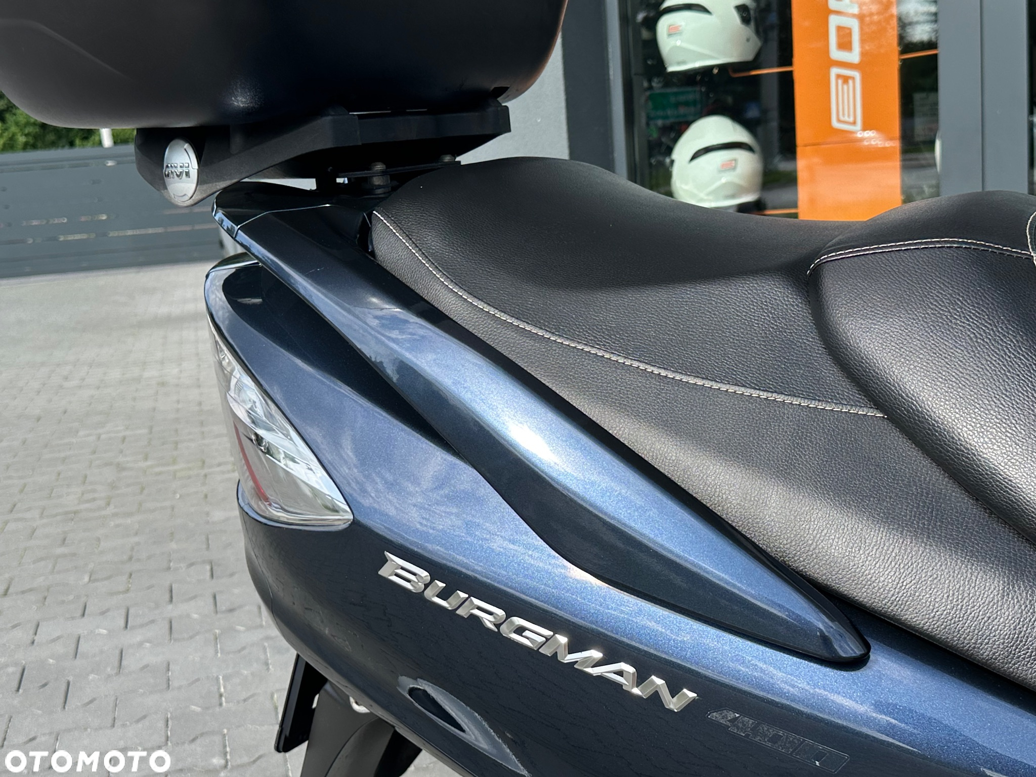 Suzuki Burgman - 14