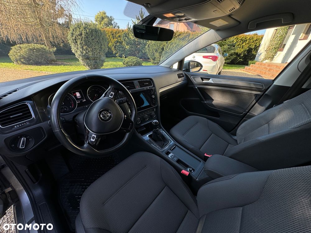 Volkswagen Golf 1.0 TSI BMT Comfortline - 14