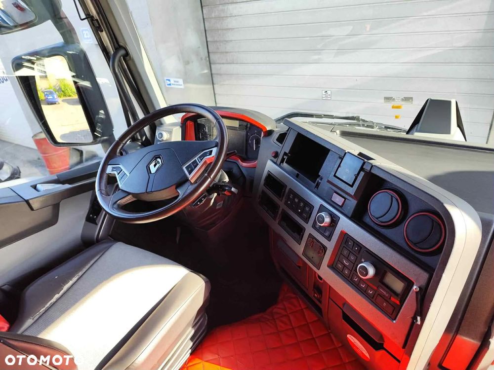 Renault T480 - 7