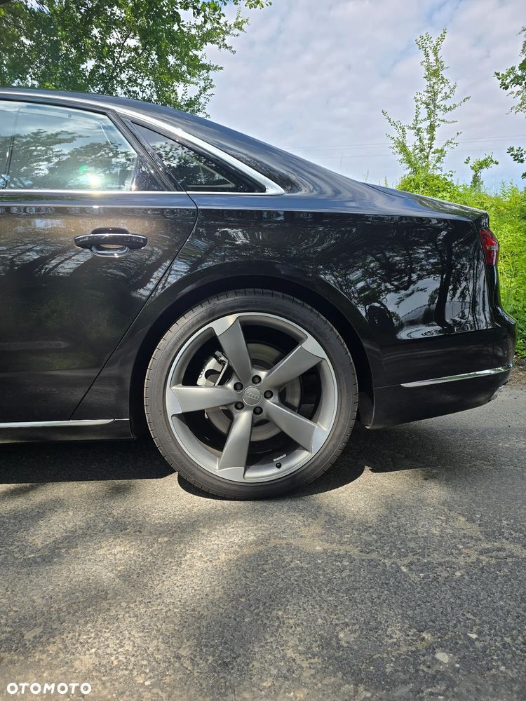 Audi A8 4.2 TDI DPF (clean diesel) quattro tiptronic Lang - 9