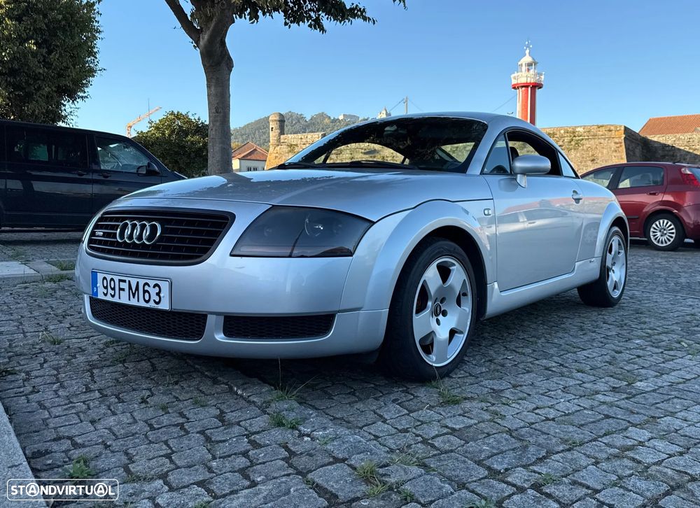 Audi TT Coupé 1.8 T S-line - 2