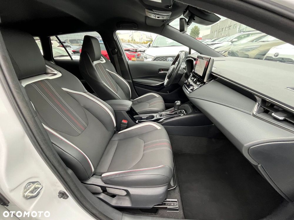 Toyota Corolla 1.8 Hybrid GR Sport - 29